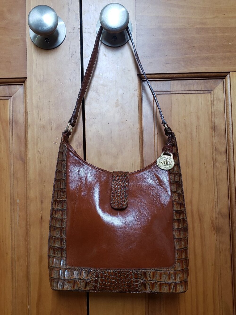 Brahmin Vintage Shoulder Bag Pecan Brown Leather Embossed Brass Hangtag Classic